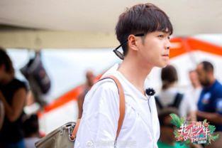 张若昀花儿与少年照片,青春足迹，星光熠熠