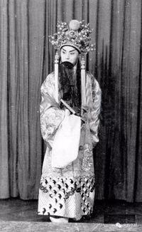 李小春个人资料